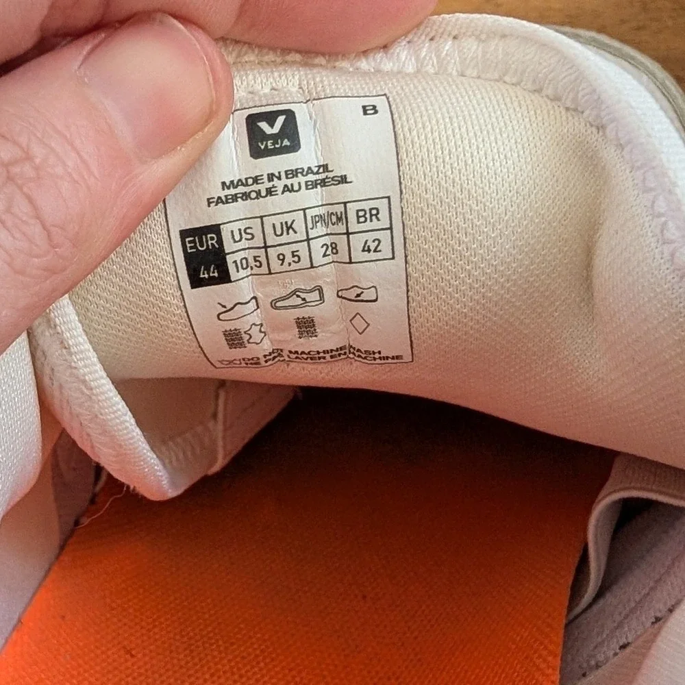 Veja‎ Venturi White Pierre Suede Sneakers Mens 10.5